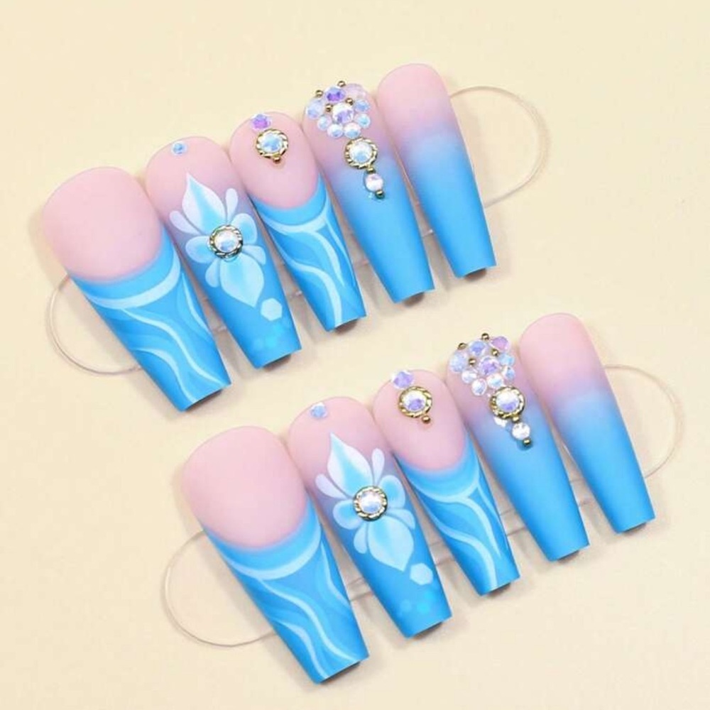 24PCS French Blue Frosted Flower With Diamond Nail Set - Picture 2 of 3
